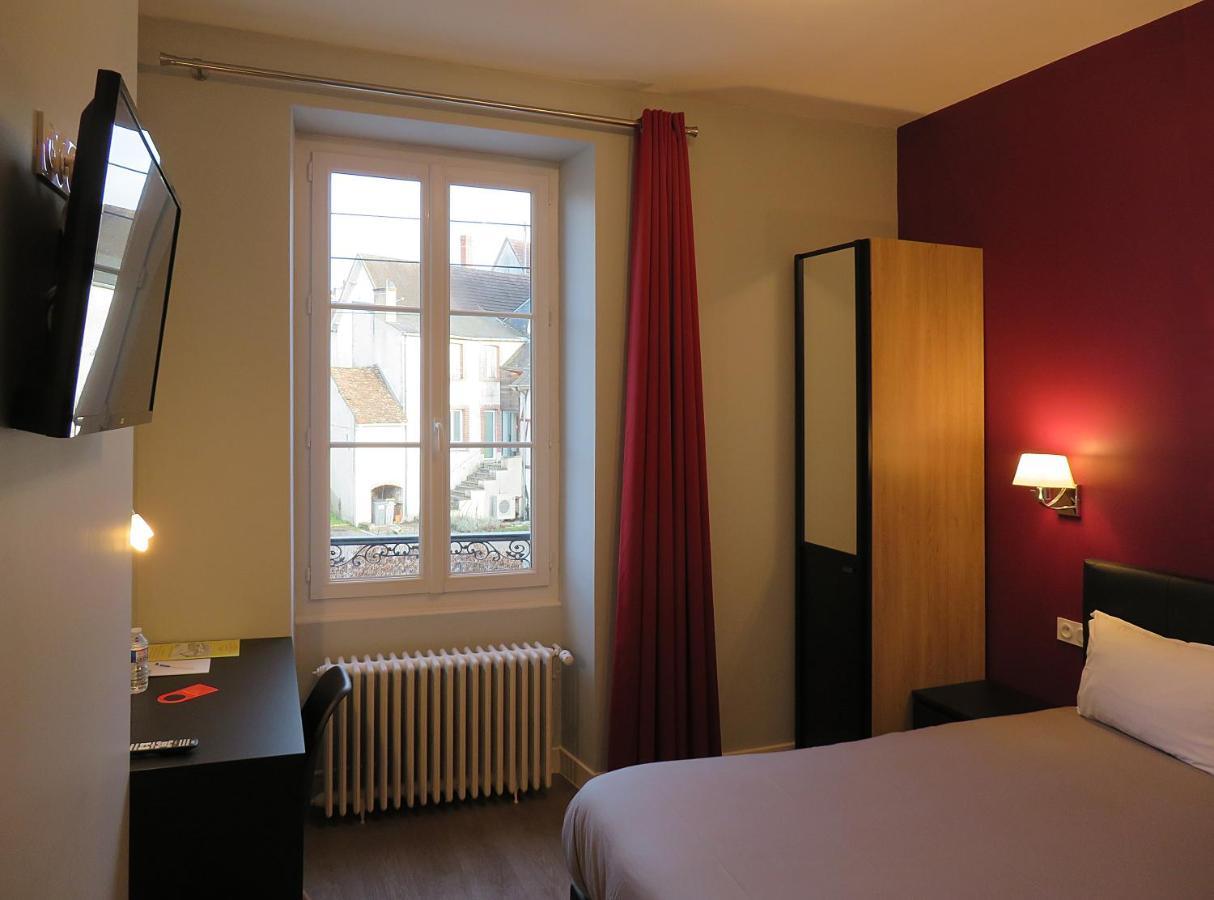 Hotel Le Dormeux Mehun-sur-Yevre Bagian luar foto