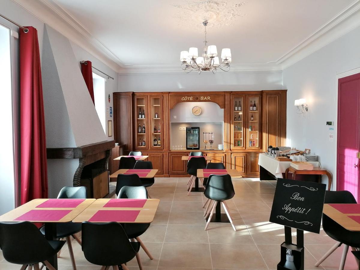 Hotel Le Dormeux Mehun-sur-Yevre Bagian luar foto