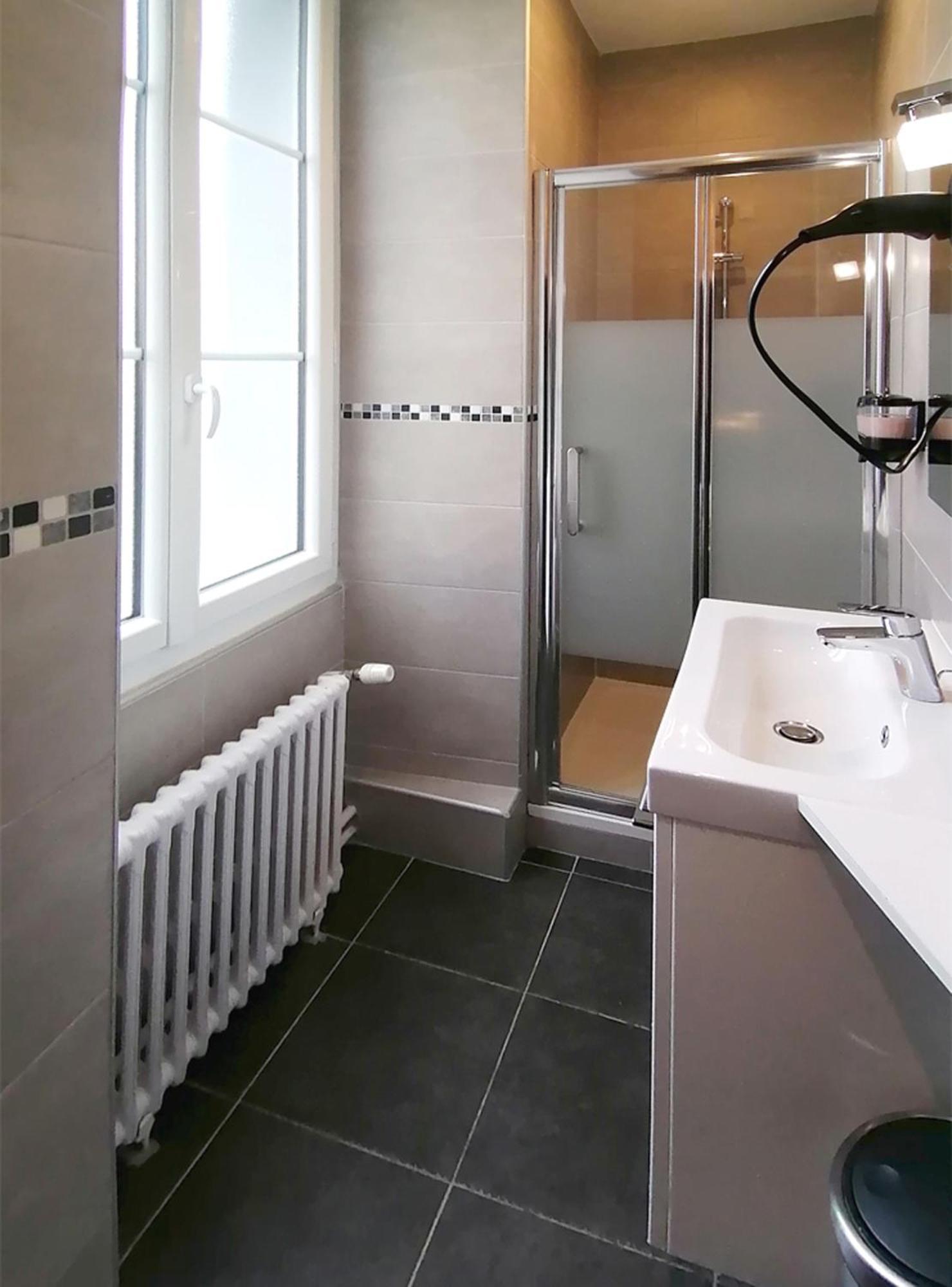 Hotel Le Dormeux Mehun-sur-Yevre Bagian luar foto