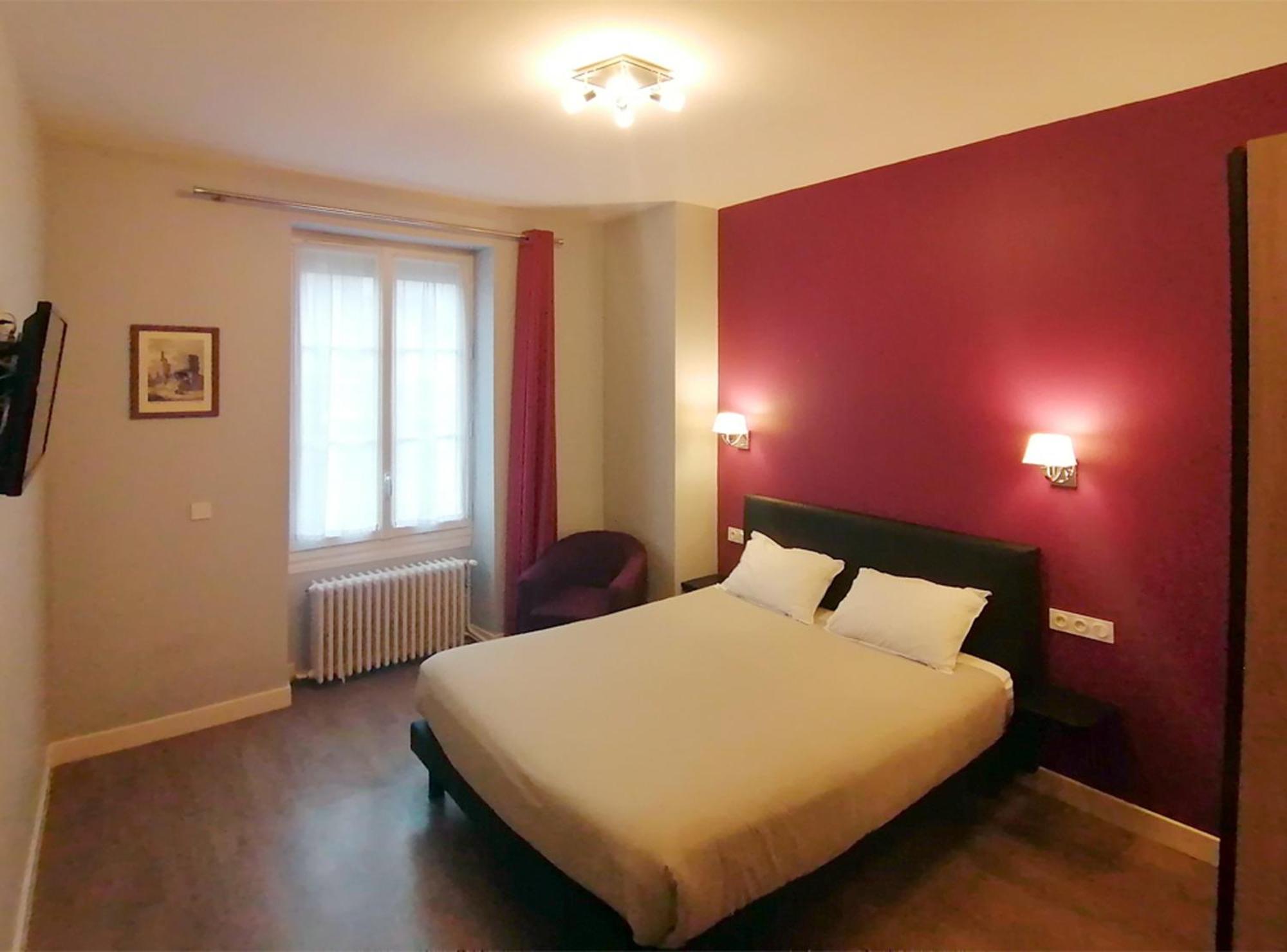 Hotel Le Dormeux Mehun-sur-Yevre Bagian luar foto