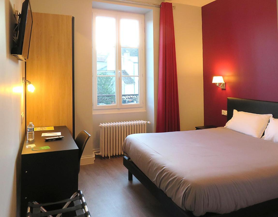 Hotel Le Dormeux Mehun-sur-Yevre Bagian luar foto